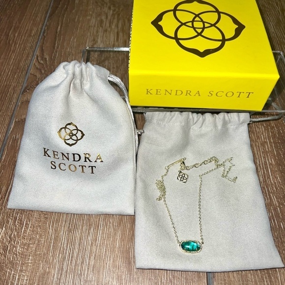 Kendra Scott Jewelry - Kendra Scott Elisa necklace